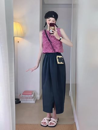 粉色圆领立体玫瑰背心女浪漫设计感无袖小衫#夏季穿搭 #慵懒风穿搭 #韩风搭 #夏款上新 #韩系穿搭vlog