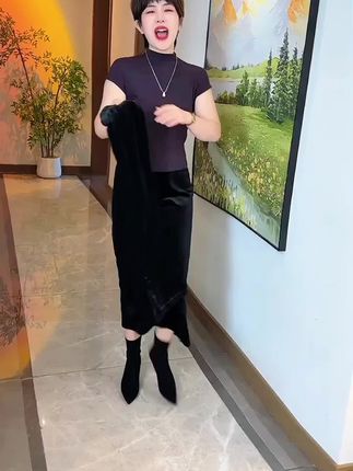 #秋季穿撘 #半身裙 #遮肉显痩 #金丝绒半身裙