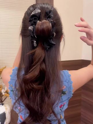 半扎发这样 简单又好看#简单好看发型 #发型教程 #抓夹用法 #美出高级感 #简单发型教学