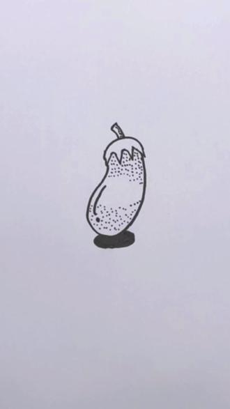 茄子简笔画 南宋·陆游(号放翁)
放翁年来不肉食,盘箸未免犹豪奢。
松桂软炊玉粒饭,醯酱自调银色茄。
时招林下二三子,气压城中千百家。
缓步横摩五经笥,风炉更试茶山茶。
#一学就会的简笔画 #创作者中心 #创作灵感 #水果简笔画 #萝卜简笔画