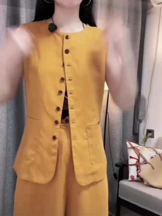 天丝亚麻慵懒风极简风休闲风时尚套装气质套装夏季短袖#夏季新款套装#时尚洋气减龄套装#高级感套装#谁穿谁美 #穿出女人味