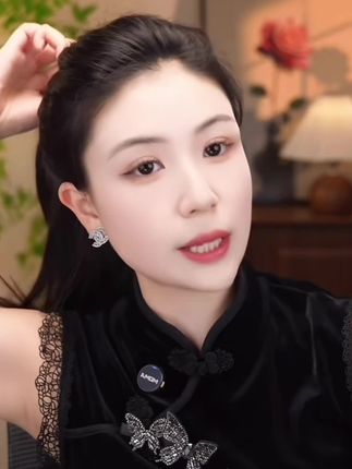 小懿家甄选【东方之珠】高级感AB面轻奢百搭显气质鲨鱼抓夹发饰#发饰 #发饰头饰 #发夹怎么夹才好看