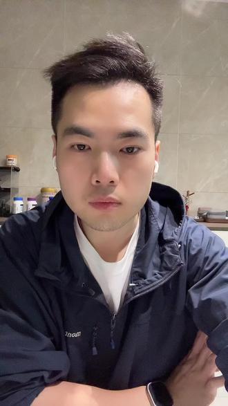 眼馋试着录个口播视频,就是#剪映会员 这个眼神修正,感觉真的眼残了#骨折 #骨折恢复记录 #赞斯特 #骨折助行车