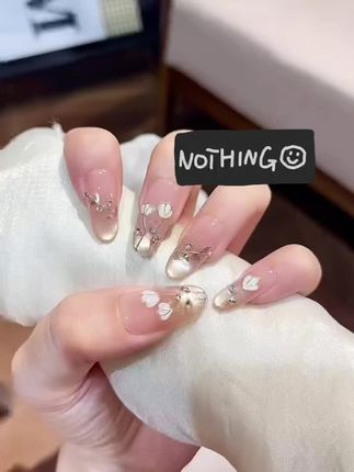 爱可以是笨拙 可以是不知所措#情感 #美甲 #穿戴甲 #超便宜超划算 #超好看的美甲