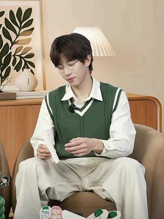 遗憾终将会释怀……
请记得救自己万万次……
林高远2026.03.19美士直播部分内容
#林高远 #林高远美士 #林高远语录