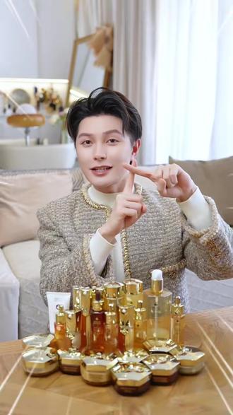 十年娇兰粉说实话,值得买的不是它...视频较长请看到最后 新版第四代复原蜜已经熹妃回宫,
不仅修护战斗值爆表,还能直接拿捏深层抗老!
修护和抗老都是核心,两只手都得抓牢
皮肤整体才能更健康年轻~#娇兰 #娇兰第三代黄金复原蜜 #娇兰第四代复原蜜 #娇兰复原蜜 #熬夜必备