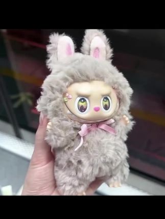 #潮玩 #敲可爱 #维尼 #拉布布 #搪胶毛绒公仔 @巨量千川