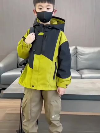 #男童穿搭 #男童冲锋衣 #男童外套 #冲锋衣 #潮童穿搭