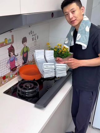 给油烟机槽里垫上这个吸油棉,脏了直接扔掉,赶紧又卫生#油烟机吸油棉 #厨房好物 #超便宜超划算