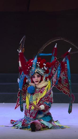 神木晋剧团大刀王怀女
主演:王梅👍👍