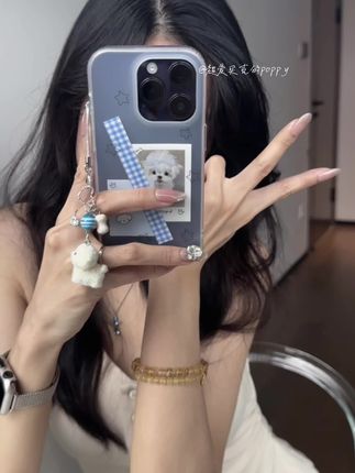 好喜欢我的手机壳啊~ #女孩子花点钱怎么啦 #iphone17 #iphone17手机壳 #这个手机壳真的长在我心巴上了 #手机壳