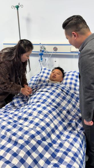 @贵州夫妇 中午拍摄记录钊玮的日常#在医院的日子 #早日康复早日回家 #住院