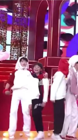 🩵🩷马来西亚的雨淋不到北京 以后都是好天气✧˖°#lmp #枳妹#橹穆