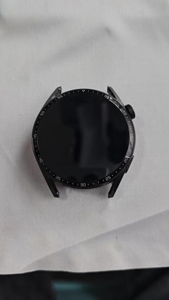 华为GT3维修手表进液不开机,拆机内部全是黄色污垢一股发酸汗味,建议运动后擦拭干净手表,避免后期较老化进汗损坏手表#华为GT3 #华为手表维修 #华为手表 #智能手表维修 #不开机