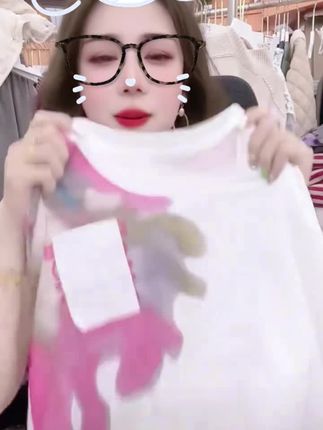 @DOU+上热门 圆领定位花2025夏季新款印花网纱上衣百搭显瘦气质时尚短袖A2020#爆款热卖中 #显瘦穿搭时尚女装 #谁穿谁好看不分年龄段 #每日分享 #洋气减龄
