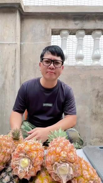 别再泡盐水啦!
凤梨这样吃,才叫真的甜!
脆嫩多汁,清爽解腻,
夏天必备水果,越吃越上头!#凤梨应该这样切