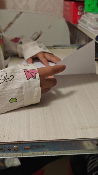 纸飞机简单折法一学就会