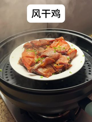 生活这回事,少些攀比就多份自在,自家满意比什么都强。家是讲爱的地方,不是论高低的战场,赢了口角,输了温情太不值。中年人的智慧,藏在相互理解里#夫妻日常