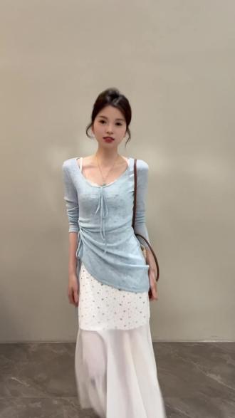 夏季新款浅蓝罩衫温柔甜美碎花显瘦吊带连衣裙两件套 #穿搭分享#服饰搭配#气质穿搭#时尚穿搭#穿出自己的风格