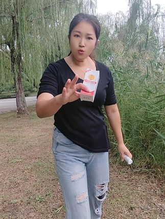 脚干,脚裂,脚脱皮,脚臭,脚痒,起泡泡,抓挠扣,先试用,不满意全额退,七天无理由,有运费险放心拍#喷脚王#强烈推荐