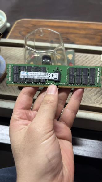 哈哈 我也有回答网友问题的一天 真不容易#内存#黄金