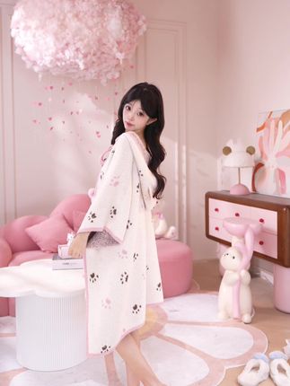 少女Mikko斗篷睡袍来啦~少女心满满 #果壳睡衣#mikko联名#少女心#家居服