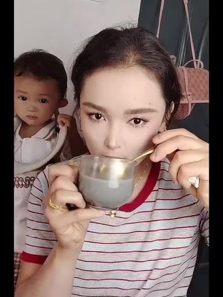 #强烈推荐 #营养早餐每一天 #健康饮食搭配 #黑芝麻核桃桑葚粉 #我要上热门🔥 @抖音小助手