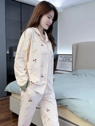 #可外穿家居服 浪莎2025年新款春秋季睡衣女带胸垫一体长袖甜美可外穿翻领家居服#好看又好穿 #在家也要美美哒 #家居服套装 #强烈推荐 @巨量千川
