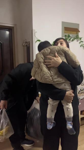 #婆媳 爷爷奶奶,姥姥姥爷准备给小宝提前过三周岁生日了……#家庭 #隔辈亲 #周岁礼 #记录真实生活