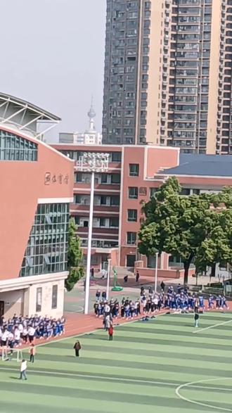 长沙将新建十多所高中,2025中考后有三所今年9月就招生 太猛了!长沙即将新建10多所公办高中!2025长沙中考盘点,近年来长沙新增高中和学位盘点。(仅供参考)
一、2025年9月开始招生(三所)
①师大附中新校区,60个班,2025秋开学
②长沙市一中新校区,60个班,2025秋开学
③雅礼中学新校区,60个班,2025秋开学
二、2025年扩建计划9月扩招公办高中(四所)
①周南中学校区扩建,计划2025年秋季投入使用
②南雅中学校区扩建,计划2025年秋季投入使用
③雷锋学校校区扩建,计划2025年秋季投入使用
④长沙外国语校区扩建,计划2025年秋季投入使用
三、2025年计划新建公办高中(九所)
①长郡中学新校区,60个班,计划2025年开工
②南雅中学新校区,60个班,计划2025年开工
③长郡会展中学,60个班,计划2025年开工
④梅溪湖二期(北片)规划高中,计划2025年开工
⑤苏托垸规划高中(长郡双语),计划2025年开工
⑥高铁西规划高中北(麓山外国语),计划2025年开工
⑦和印高中(师大附中博才),计划2025年开工
⑧大王山规划高中(师大附中博才),计划2025年开工
⑨青竹湖规划高中,计划2025年开工
四、2026年计划新建公办高中(三所)
①暮云东规划高中,计划2026年开工
②隆平高中,计划2026年开工
③梅溪湖二期(南片)规划高中,计划2026年开工
#2025长沙中考 #长沙高中 #长沙新增高中 #2025中考 #长沙初升高