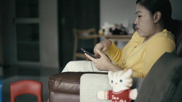 2026春季学期:史上最短?其实是“特种兵式上学”! 2026年的春季学期,被家长们称为“超短学期”。短到什么程度?短到刚开学,就感觉要放暑假了!咱们来算算账——3月初开学,7月上旬放假,满打满算不到90天。中间还夹着清明、五一、端午三个小长假。去掉周末和假期,实际在校天数,很多地方只有80天出头。这哪是上学?这简直就是“特种兵式上学”——刚起跑就到终点,刚收心就要放假。家长的感受就一句话:学费交得有点亏,接送费倒是省了不少。但时间短不代表任务轻——课程不压缩,考试不推迟。所以这学期就四个字:效率为王。别让孩子慢慢悠悠进入状态了!开学第一周,必须把节奏拉满。要不然,等反应过来,暑假作业都该安排了。来,评论区说说,你们那儿实际上课多少天?有没有比我这儿更短的?让我开开眼!#最短学期 #上学 #2026 #开学就开始盼暑假了