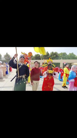 正月初五大型活动踩街表演,民俗文化展示