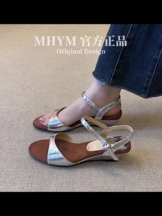 MH官方新款高级感一字带简约配裙子气质凉鞋女夏坡跟复古罗马鞋#凉鞋#罗马鞋#鞋子