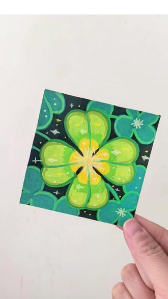 挑战100天成为绘画博主的第2天~听说四叶草能带来好运!我把它画成了小太阳,宝贝们你们还想看什么?快来投稿吧!#画画#绘画日常#简笔画#沉浸式画画#一起来画画吧#四叶草#我的随手画#发光植物#一看就会的作品