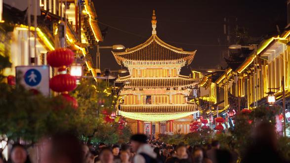 #春天来通海赶花街 @通海新媒体 2026 通海花街,以花赴约,不负相逢#通海花街