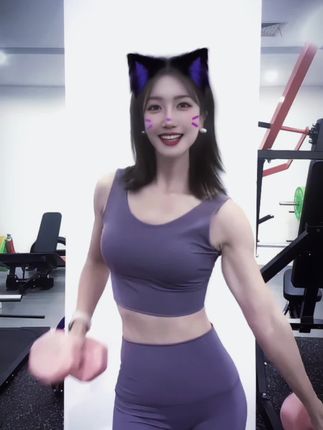 灌伤害,骗骗花~简单又上头,让你水瓶座的好朋友给你跳!#鸽子摇来了 #卡点舞 #一学就会 #撸铁女孩 #哑铃舞