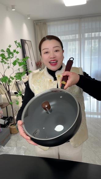 章丘大肚铁锅,煎鱼不破皮煎蛋不粘锅,关键好用价格还便宜,想入的别犹豫好用,不挑灶具,电磁炉,电陶炉,燃气灶都好用#无涂层不粘锅#大肚铁锅 #免开锅 #厨房好物#超便宜超划算