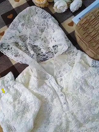 高级感拼接蕾丝花边连帽针织衫女新款时尚休闲叠穿加绒小帽衫#洋气减龄 #时尚百搭 #减龄气质 #连帽针织衫 #小帽衫