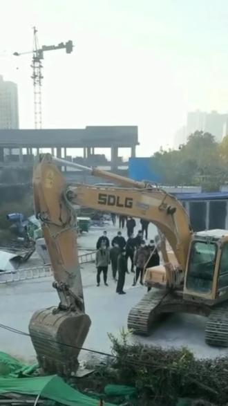 济宁拆迁过程#拆迁 #北湖