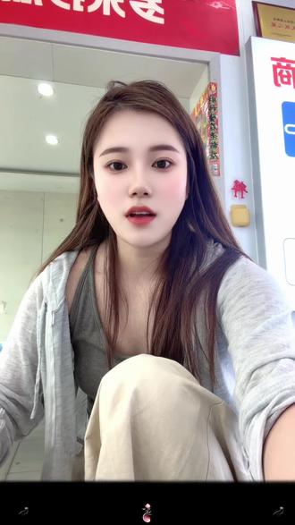 Opporeno16即将上市,接受预定#手机店小姐姐 #reno16 #李蒙手机店