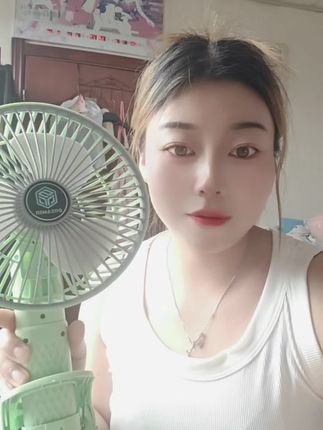 手持折叠大风扇!这也太划算了吧 噪音小 宿舍教室都能用 超级凉快 夏天必入! #好物推荐 #学生党 #好物分享 #好物快种草