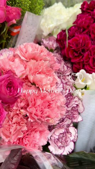 母亲节快乐 Happy Mother 's Day
祝天下妈妈母亲节快乐!永远健康美丽🌷#最美的花送给最美的人 #送妈妈的花束#以花之名温暖人心 #拱北市场