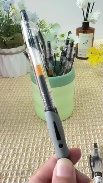 晨光 gp1008 按动中性笔,0.5mm 黑色碳素黑墨水,考试办公刷题佳选#信赖晨光 #按动功能 #中性黑色 #办公文具 #考试文具