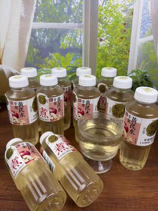 没想到苹果还能这样吃,它竟然被做成了苹果黄芪水!喝起来甘甜清润,真的太适合夏天了#仙女都在喝什么 #夏日特饮 #夏日饮品