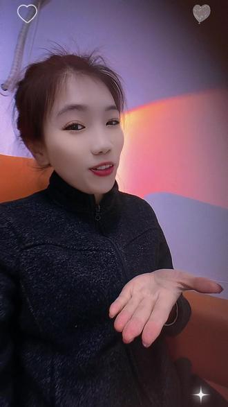 喜乐的心,乃是良药;忧伤的灵,使骨枯干。 #爱唱歌的