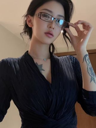你很讨厌我吗 好奇怪 我都不认识你 #忧郁寡妇