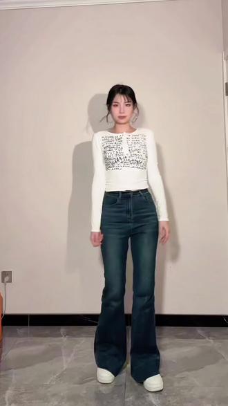 姐妹,简单好学学,快去跳 #果妈摇 #零基础基本功 #舞蹈教程简单易学 #生活服务热点中心 #扭一扭