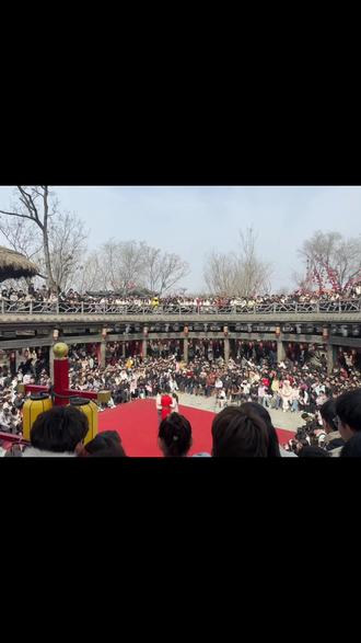 #祝你马上成功马上发 万岁山,一步一景,皆是历史回响。