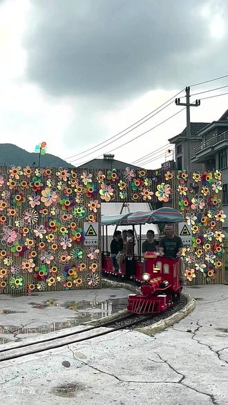 逃离都市喧嚣,奔赴鹿语清风,草坪露营、萌宠互动,把日子过成诗。#周末去哪玩#五一去哪玩#鹿语清风牧场