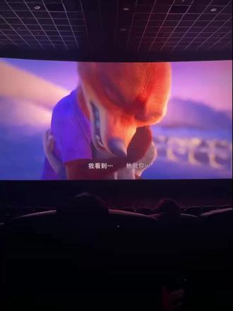 我感觉今天脖子特别有劲 想和房梁来一场拔河